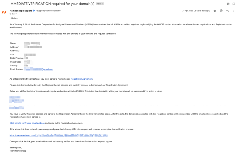 2025-04-30分享个买域名省钱的小技巧。 如果经常买域名，觉得 12 美金一个比较贵的话，不妨注册新用户去买，然后使用新用户优惠，一般能做到 7.5 美金左右。 这里注册直接使用谷歌邮箱、或者 Bing 邮箱，网上也就几毛钱一个。 但买完之后，务必要注意收件箱，会收到一封电子邮件地址验证的信息，需要及时去验证（如图）。 不然域名会被强制停止解析。-极客跨境