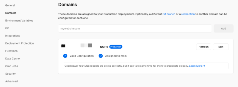 2024-03-16怎么处理网站图片很模糊的问题，分享下我的经验。 我们一般习惯直接将图片上传到 WP 后台，然后通过“Image”这样的组件，将图片插入到页面上。 当然，由于速度优化的考虑，在上传图片之前，会习惯先用 TinyPNG 压缩，然后再上传，同时在 WP 的缓存插件里开启图片相关的优化。 这么一番操作后会导致一个非常明显的问题，即在页面上，图片显示得很模糊。 而产生这种现象的原因，可能就是压缩过度。 但是如果不压缩的话，又会拖慢网站的加载速度。 于是，便陷入了“图片显示质量”与“网站加载速度”，到底谁是重点的矛盾。 所以，这里便引入第三种解决方案，使用主站的子域名，搭建一个图床（我是用的是 Vercel）。 后续直接将图片上传到图床，生成链接后，直接插入到页面中去。 注意：务必要绑定一个主站的子域名，不然不利于图片 SEO 优化（在站点地图里不显示）。-极客跨境